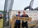 Wouter en Arjan bij de finish van de Koning van Spanje Trail in Gulpen in mei 2026.
